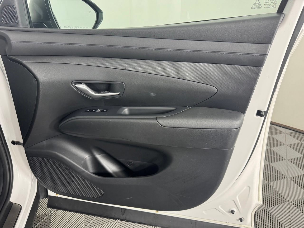 Used 2025 Hyundai Tucson SE FWD image 35