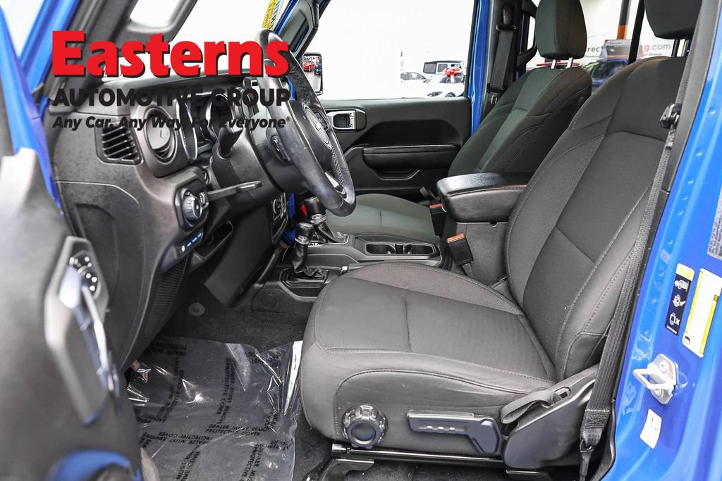 Used 2023 Jeep Wrangler Unlimited w/ Cold Weather Group AWD/4WD image 16