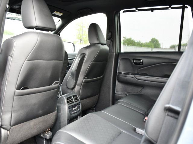 Used 2023 Honda Passport Elite image 18