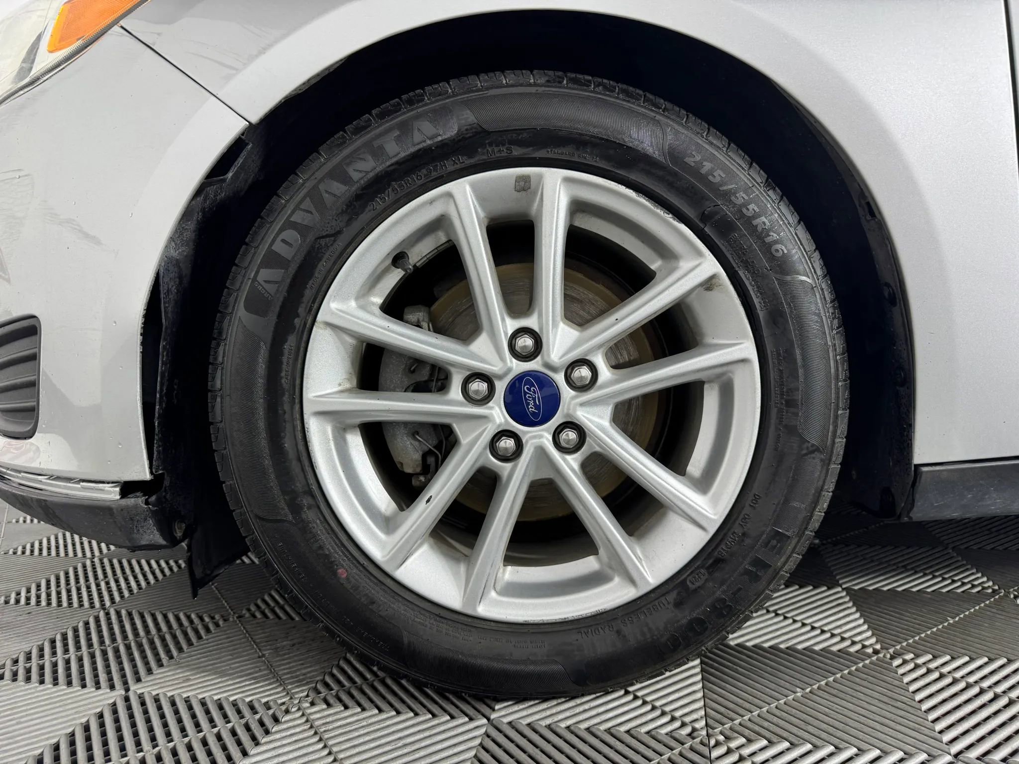 Used 2016 Ford Focus SE image 25