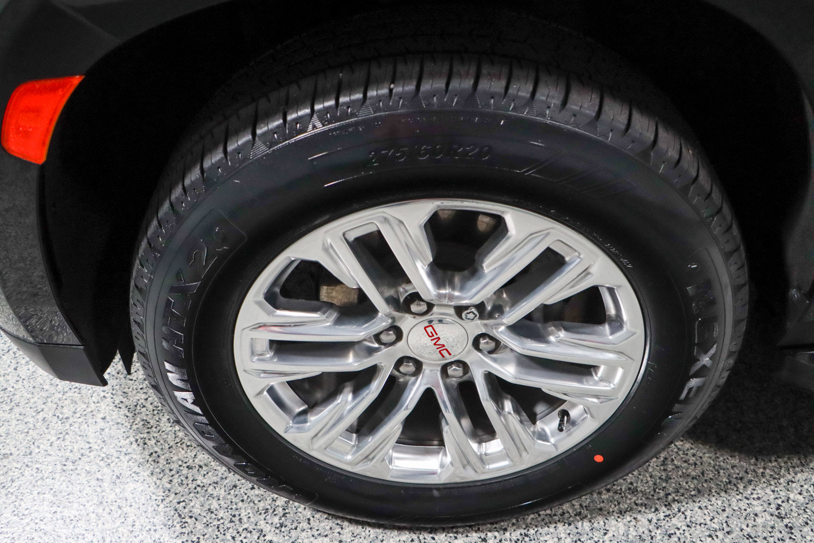 Used 2021 GMC Yukon SLT image 11