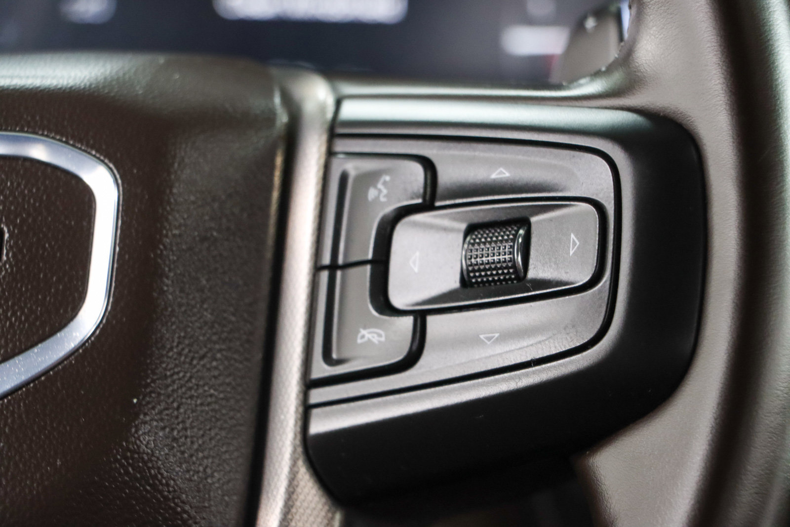 Used 2025 GMC Sierra 1500 Denali w/ Technology Package AWD/4WD image 15