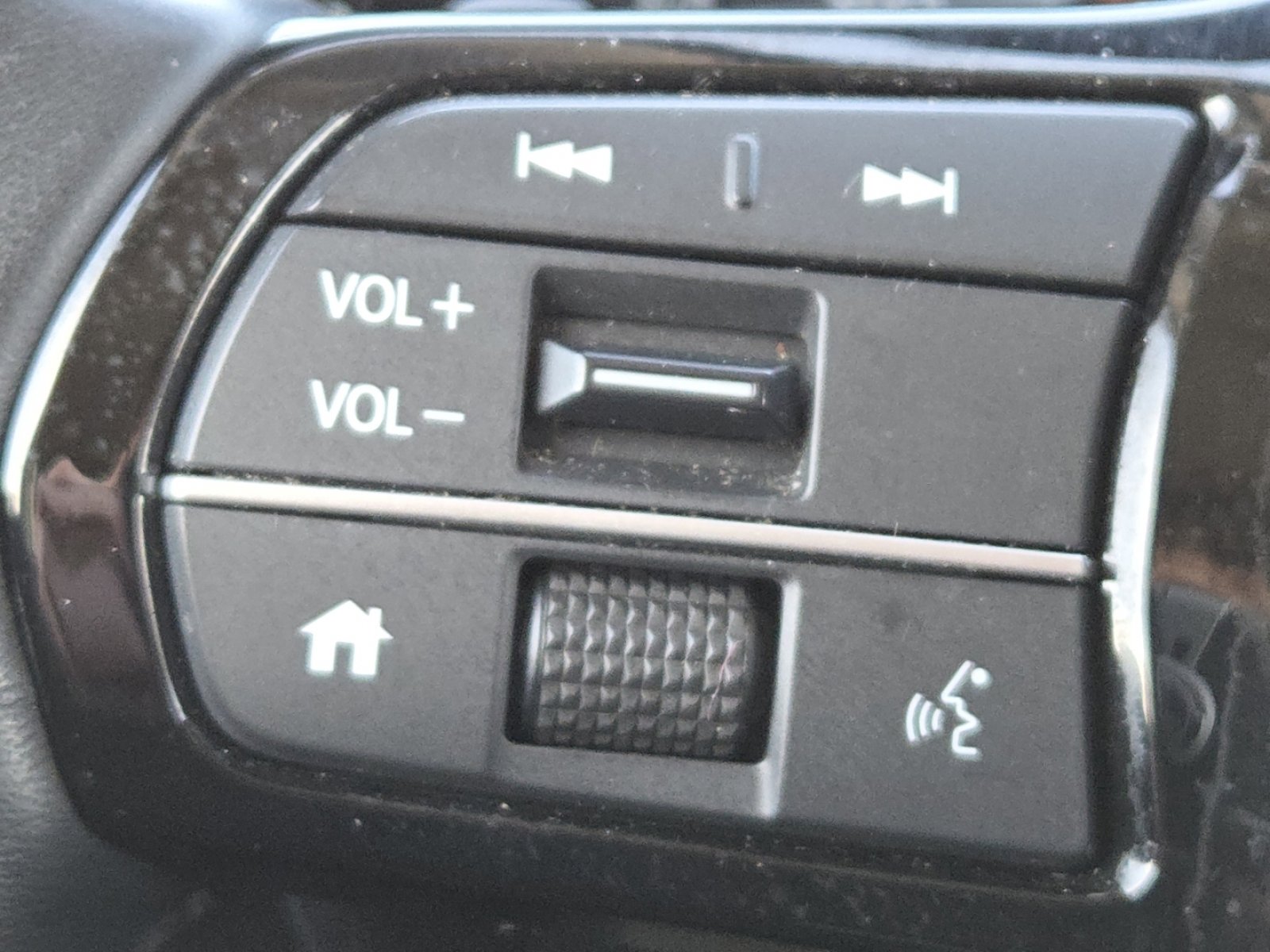 Used 2023 Honda Pilot Touring image 35