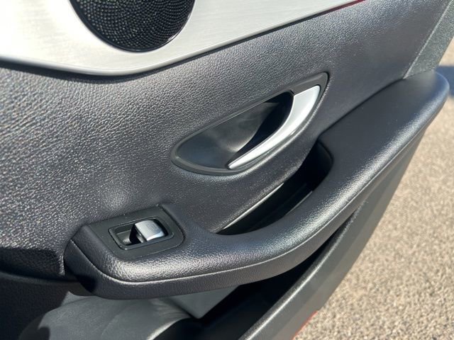 Used 2021 Mercedes-Benz GLC 300 4MATIC image 26