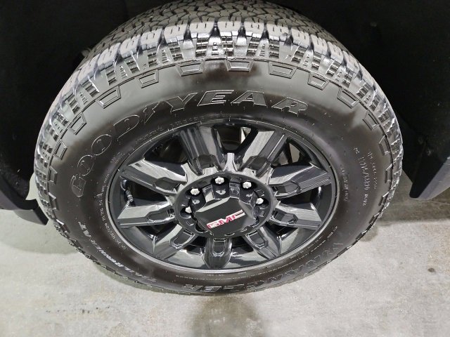 Certified 2024 GMC Sierra 2500 AT4 w/ AT4 Premium Plus Package image 8