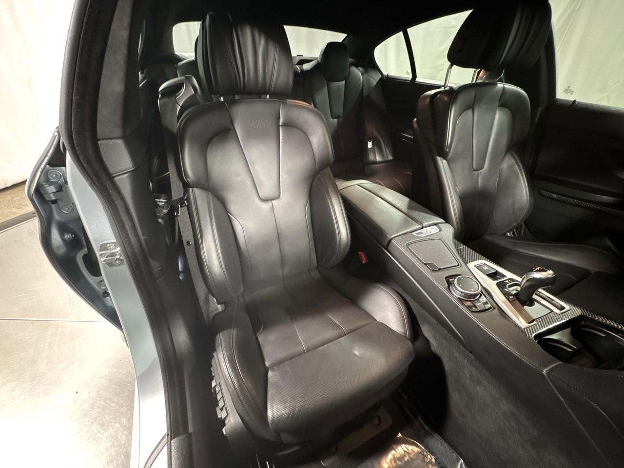 Used 2016 BMW M6 Gran Coupe RWD image 33