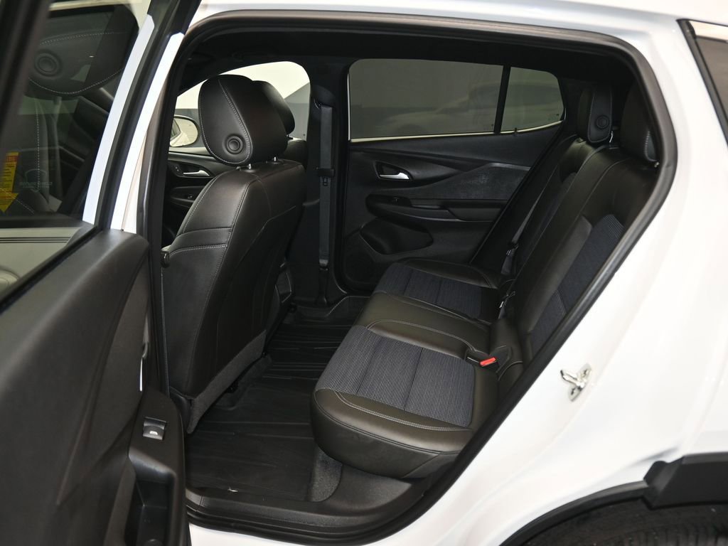 Used 2024 Buick Envista Preferred w/ Convenience I Package image 30