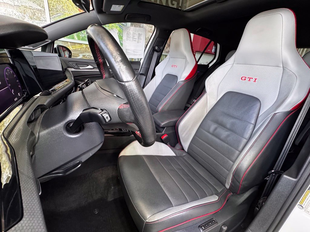 Used 2023 Volkswagen GTI SE FWD image 17
