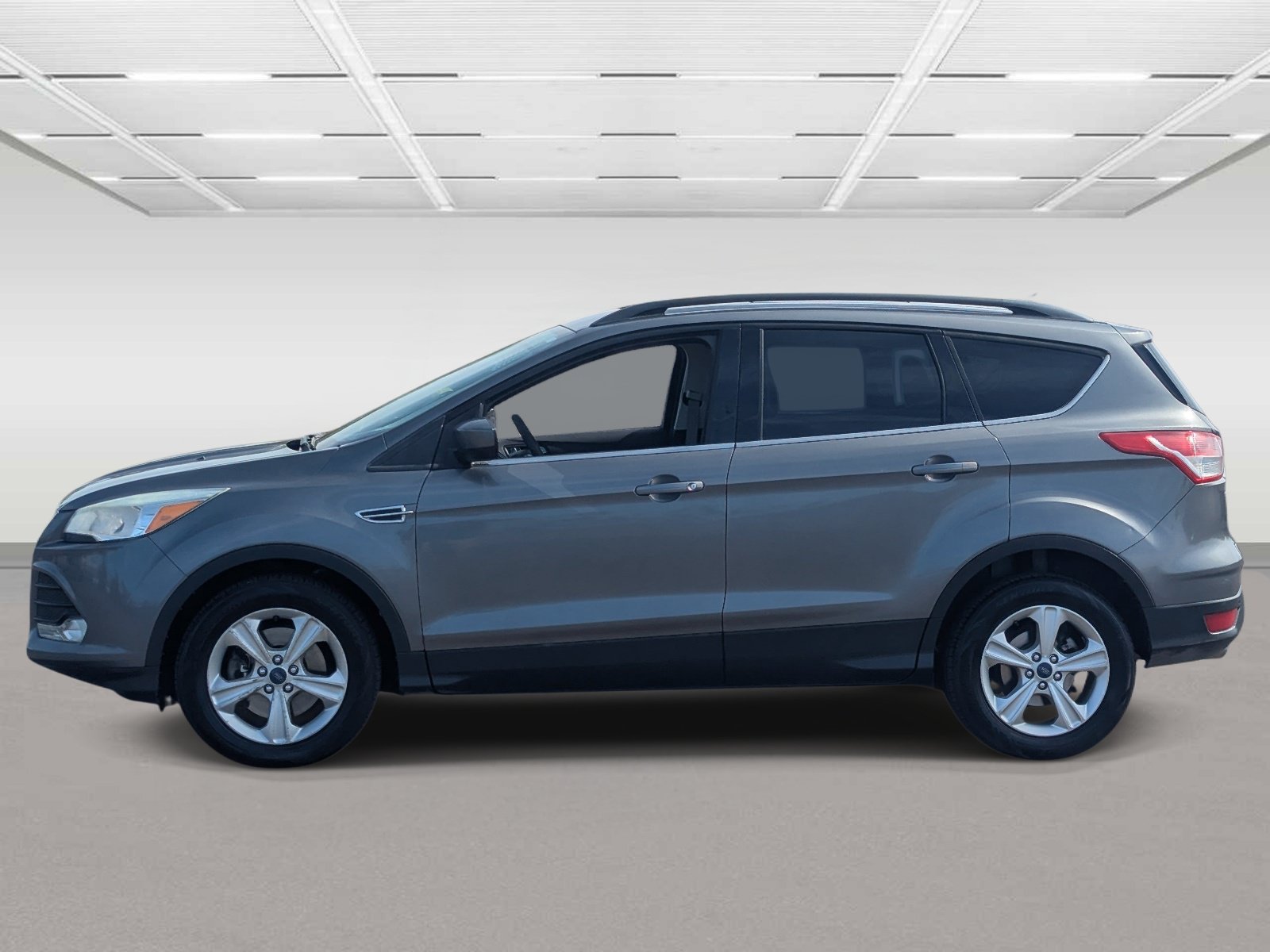 Used 2014 Ford Escape SE w/ Equipment Group 201A AWD/4WD image 2