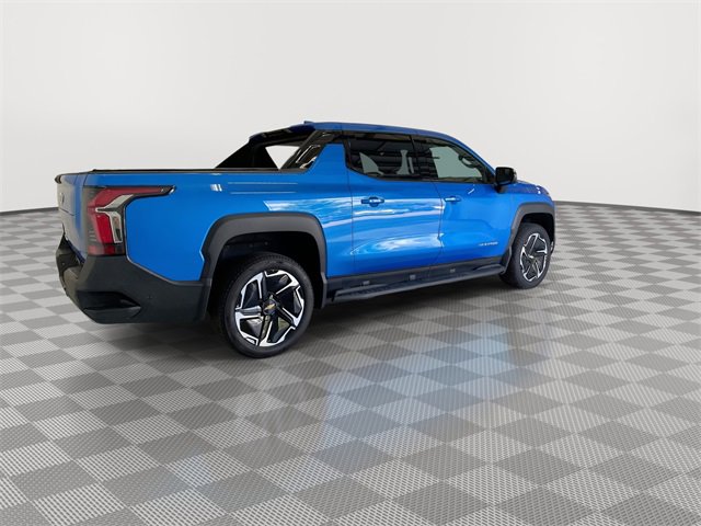 Used 2025 Chevrolet Silverado EV LT w/ LT Premium Package image 12