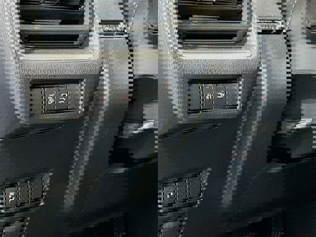 New 2026 Toyota Prius LE image 10