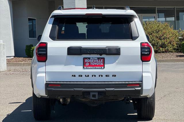 Certified 2025 Toyota 4Runner SR5 AWD/4WD image 8