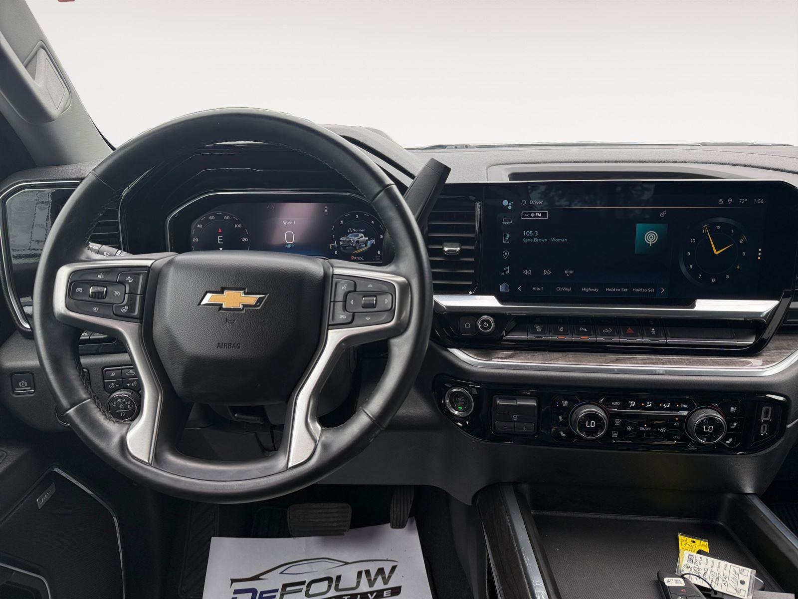 Used 2024 Chevrolet Silverado 2500 LTZ w/ LTZ Convenience Package AWD/4WD image 13