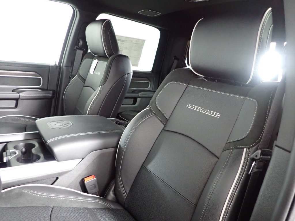 New 2027 RAM 2500 Laramie w/ Night Edition AWD/4WD image 23