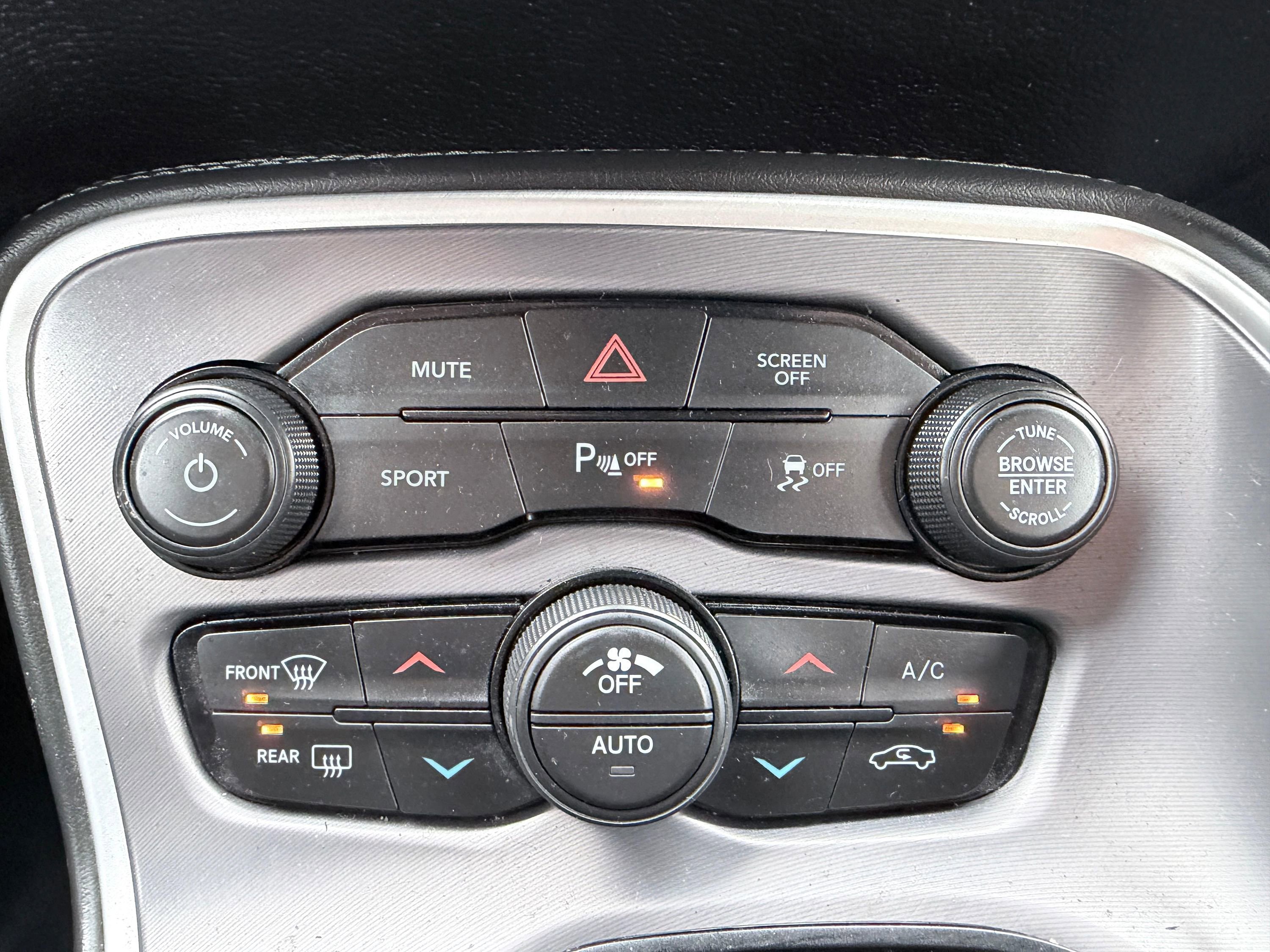 Used 2020 Dodge Challenger GT w/ Blacktop Package AWD/4WD image 32