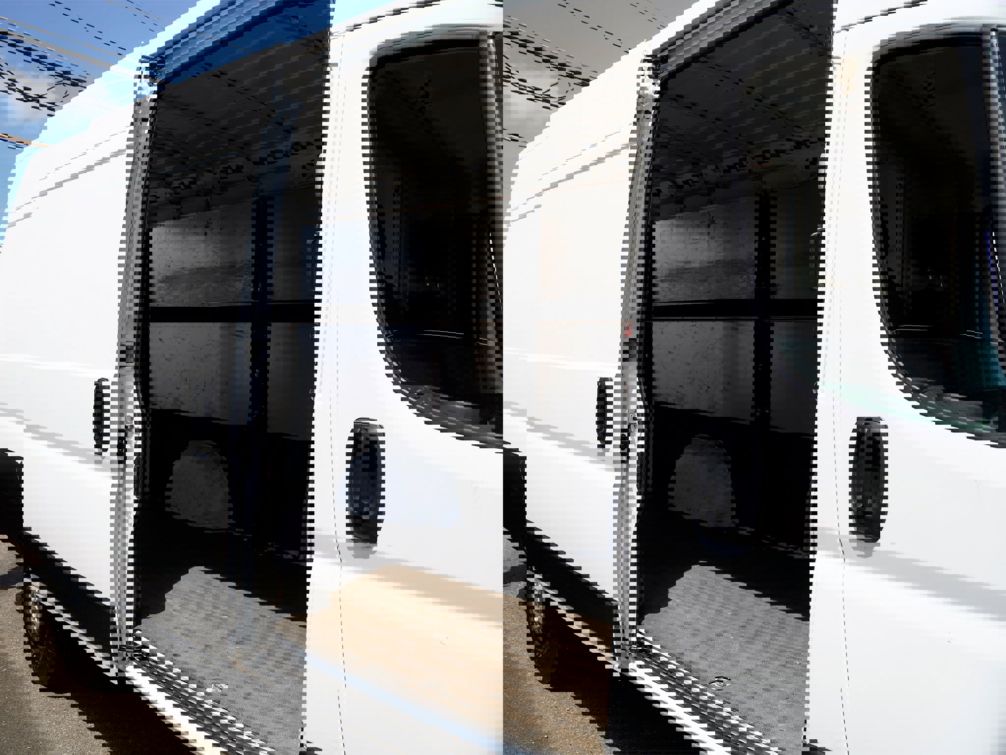 Used 2022 RAM ProMaster 3500 w/ Convenience Group image 12