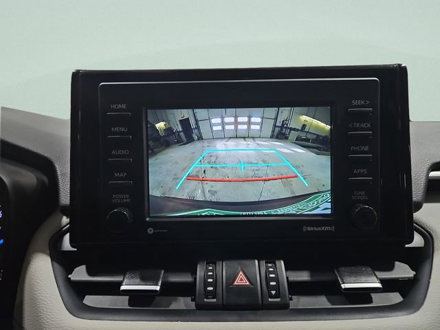 Used 2021 Toyota RAV4 XLE Premium image 24