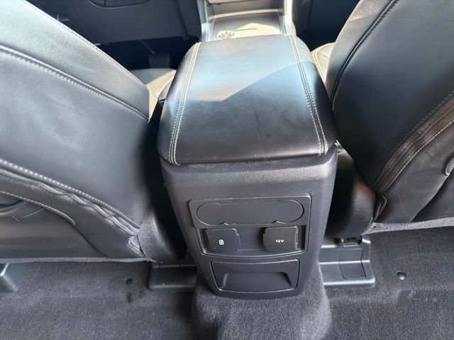 Used 2024 Ford Explorer XLT w/ Equipment Group 202A AWD/4WD image 38