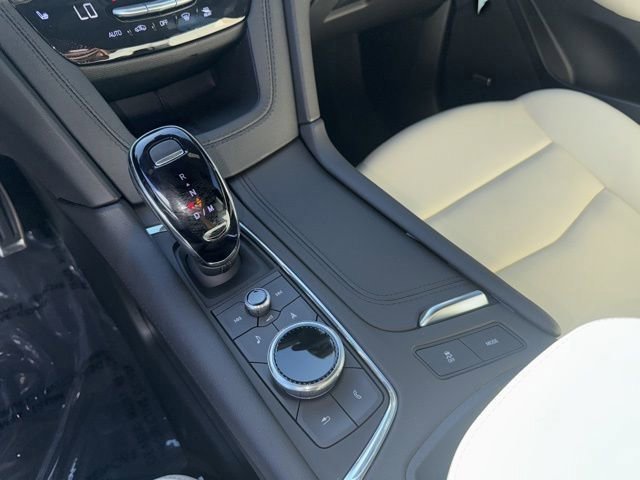 New 2025 Cadillac XT5 Sportv image 12