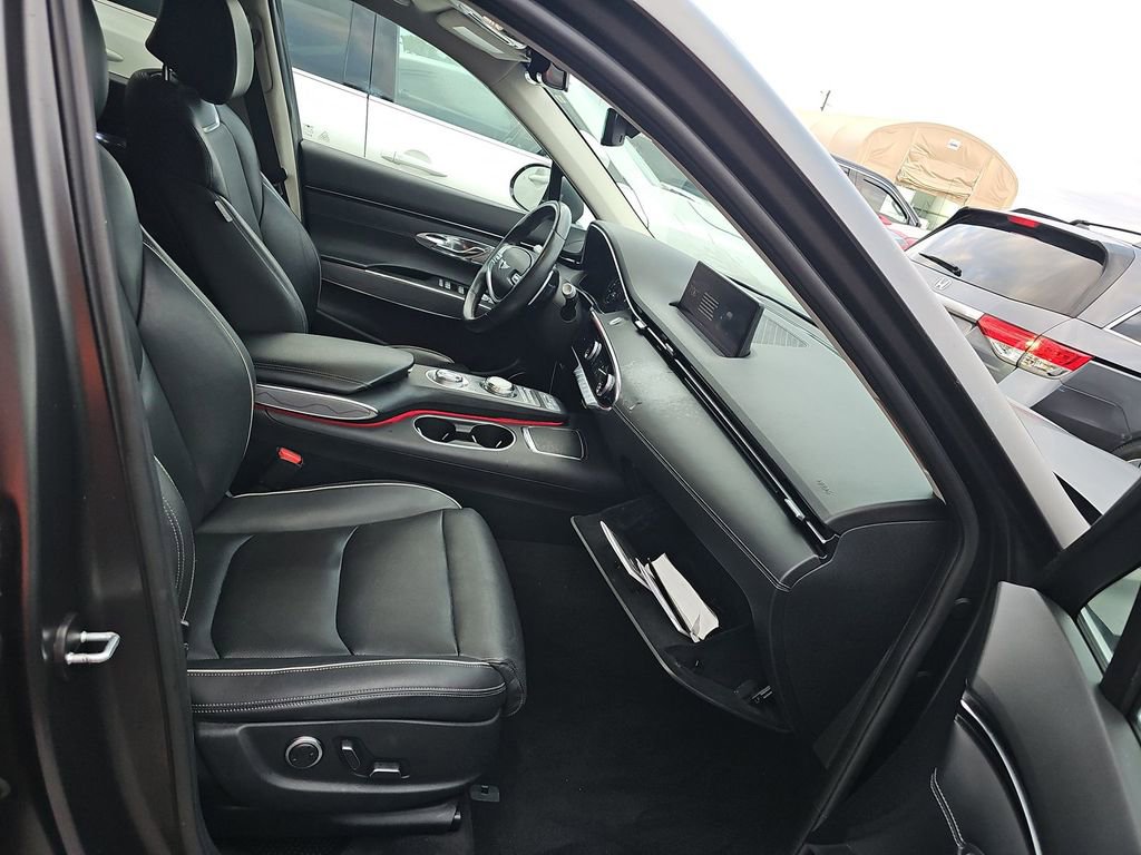 Used 2024 Genesis GV70 2.5T w/ Advanced Package image 5