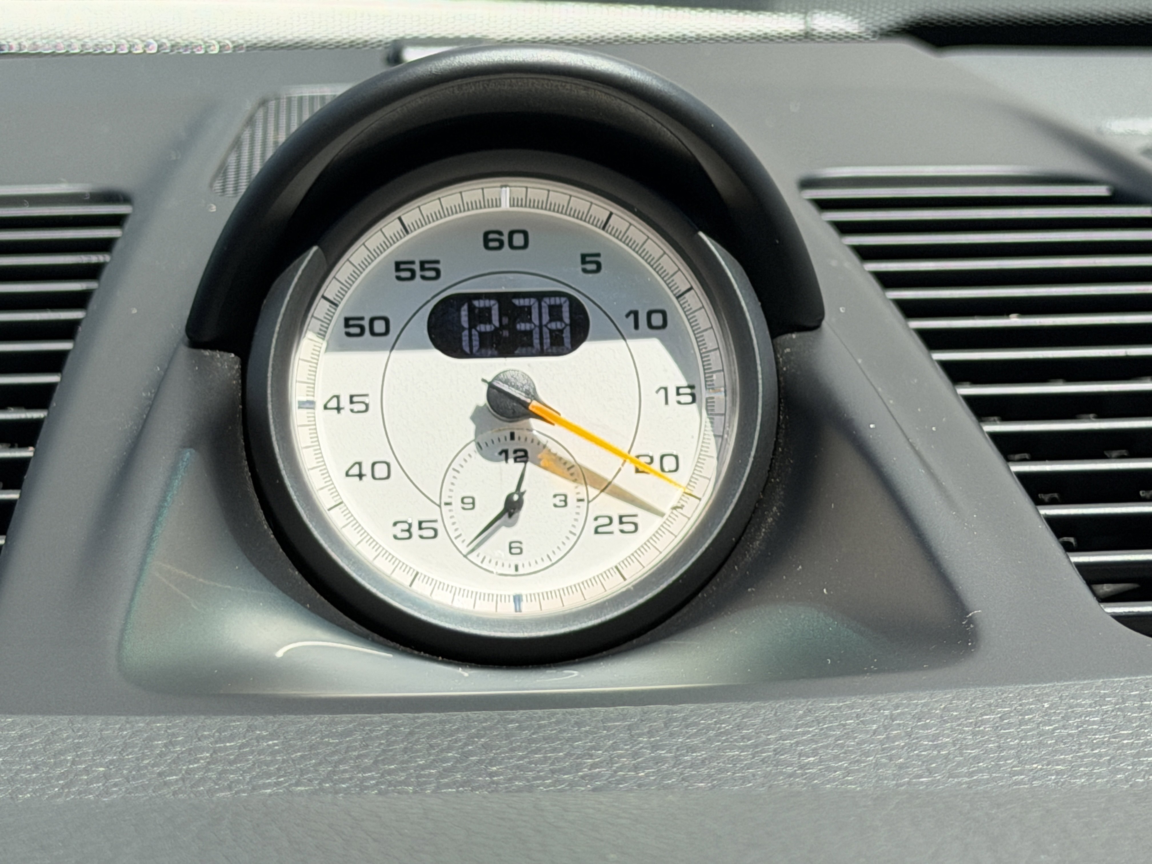 Certified 2015 Porsche 911 GT3 image 19