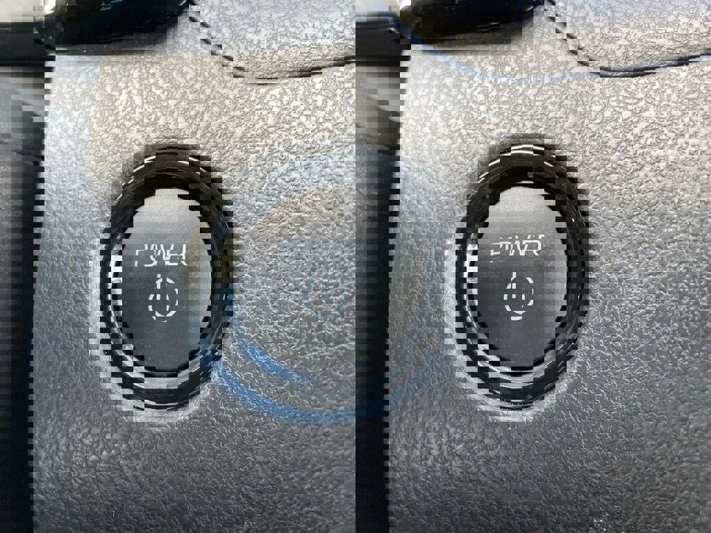 Certified 2025 Toyota Camry SE image 19