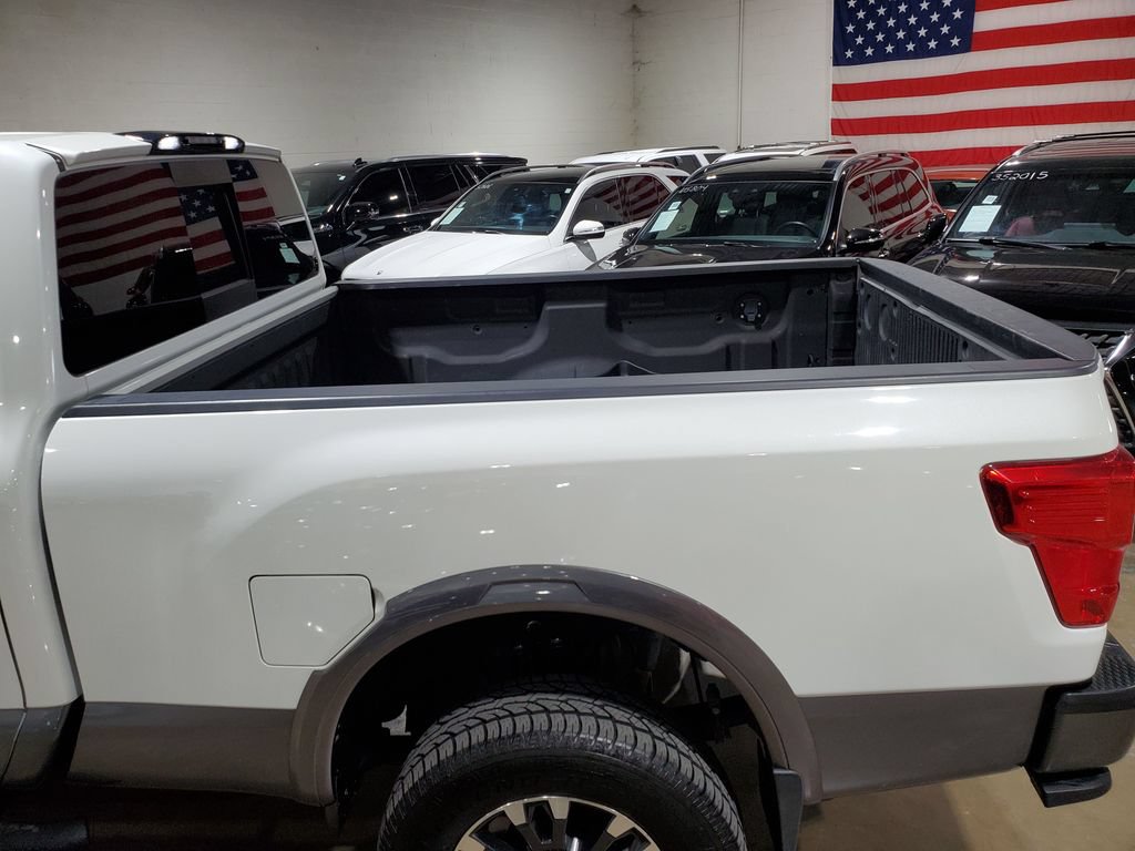 Used 2019 Nissan Titan PRO-4X AWD/4WD image 38