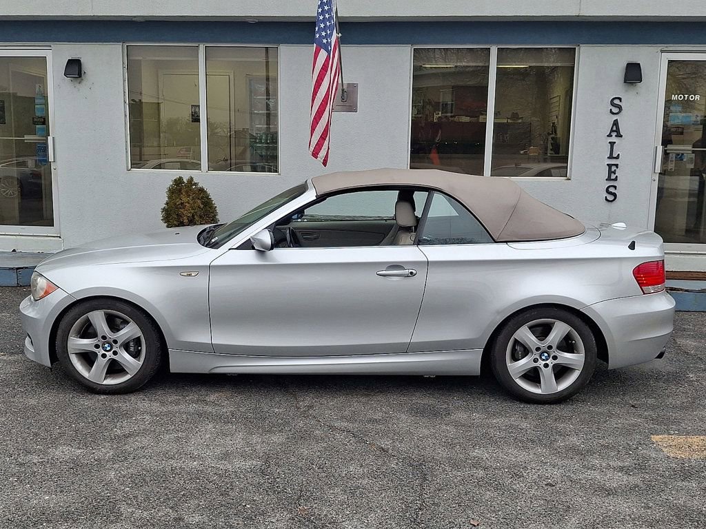 Used 2008 BMW 135i Convertible image 7
