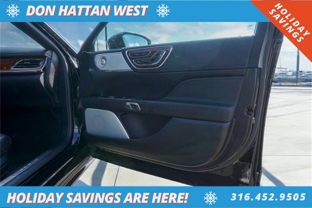 Used 2020 Lincoln Continental Reserve w/ Luxury Package image 27