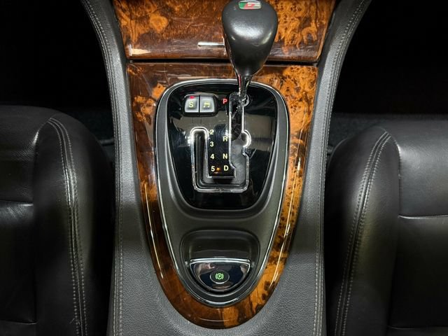 Used 2005 Jaguar XJ8 RWD image 17