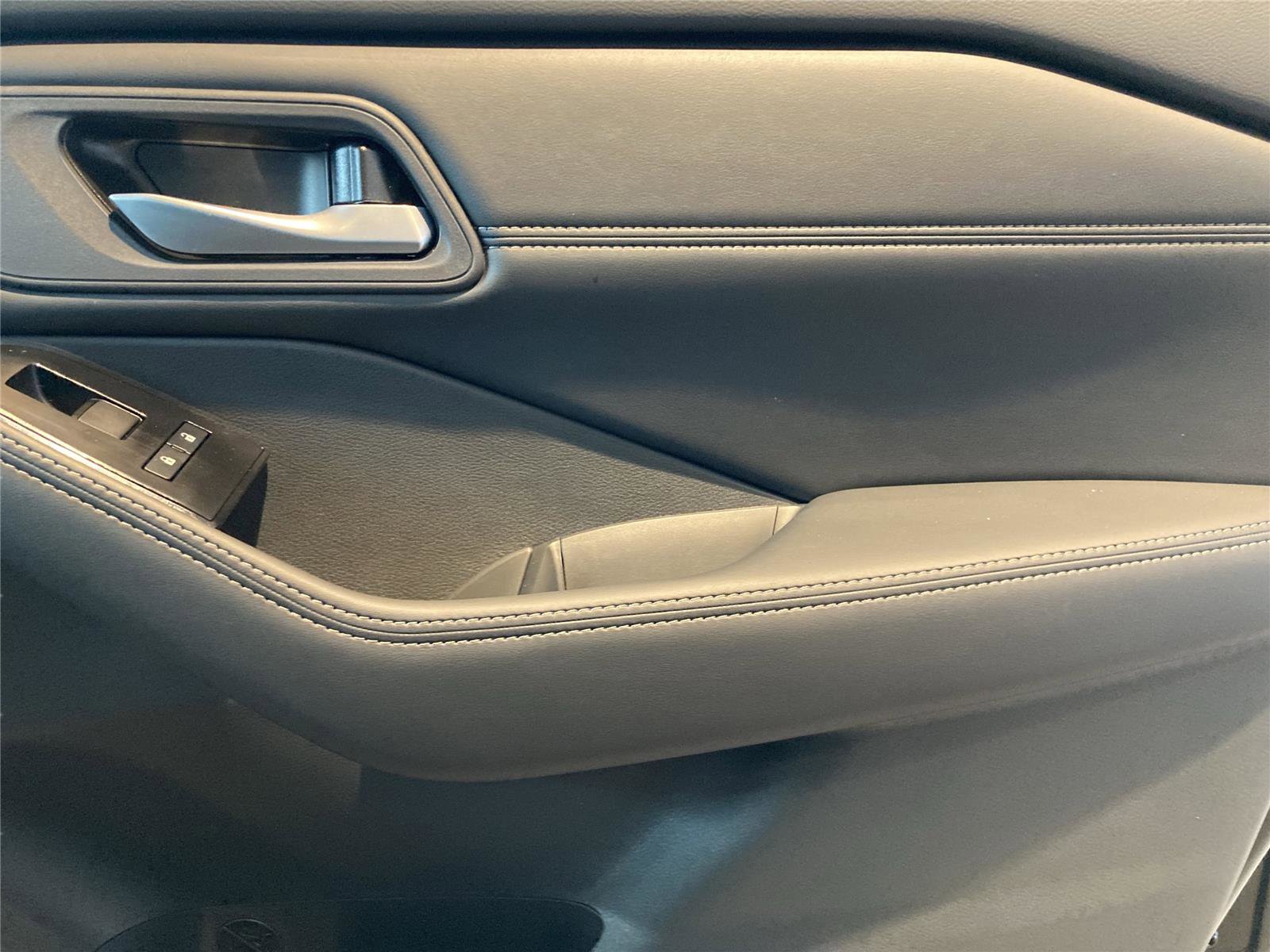 New 2026 Nissan Rogue SV image 33