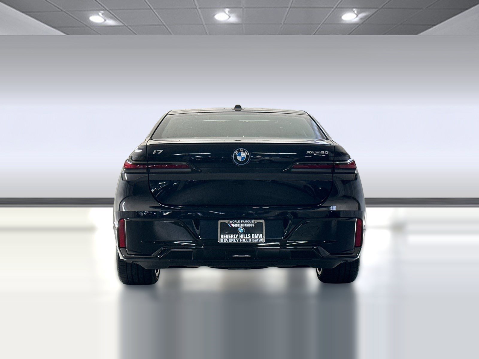 Used 2025 BMW i7 xDrive60 image 9