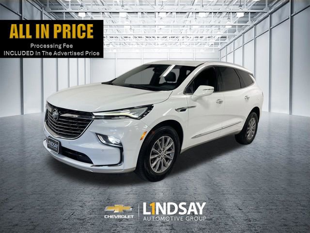 Used 2023 Buick Enclave Essence AWD/4WD image 1