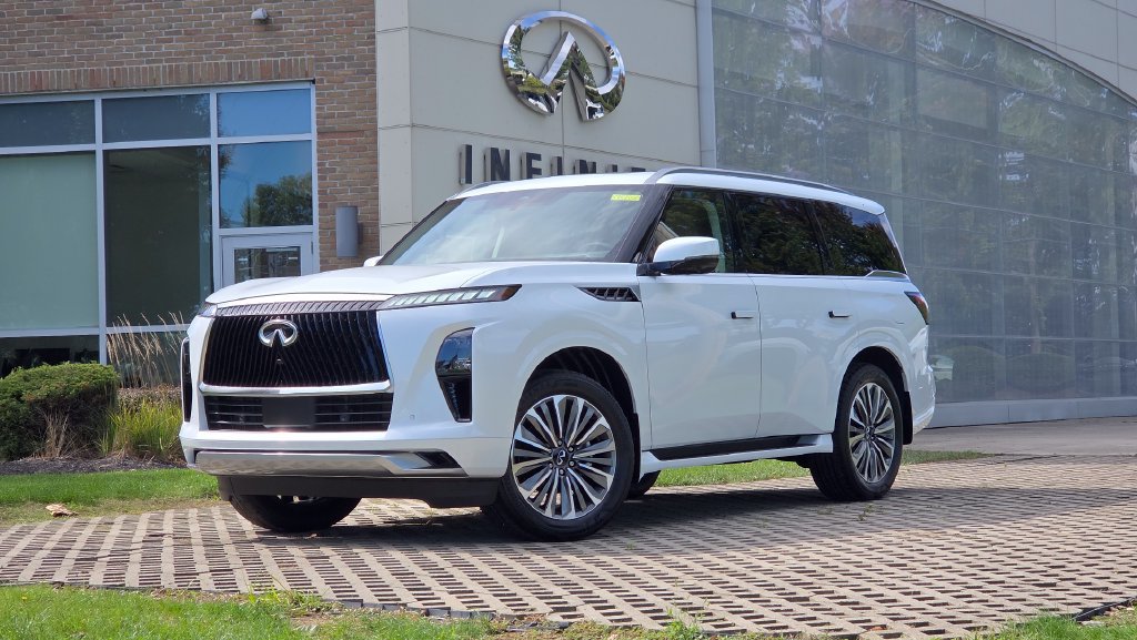 New 2027 INFINITI QX80 Luxe w/ Cargo Package AWD/4WD image 2