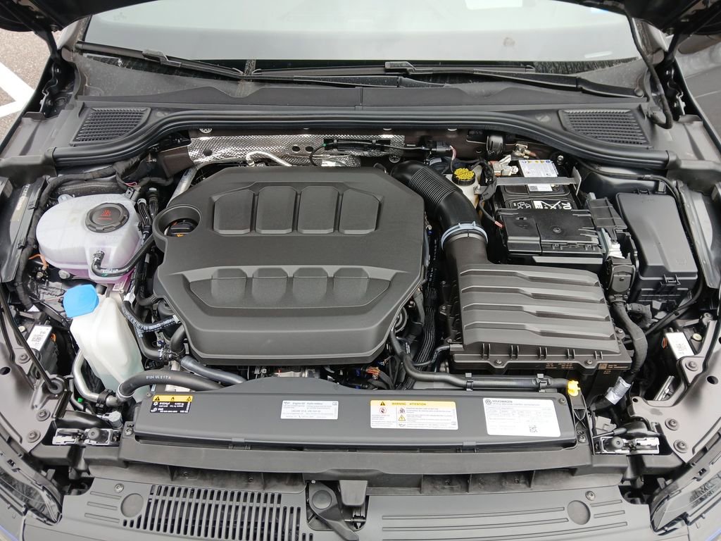 New 2026 Volkswagen Golf 2.0T image 22