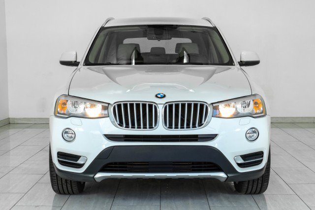 Used 2016 BMW X3 sDrive28i RWD image 3