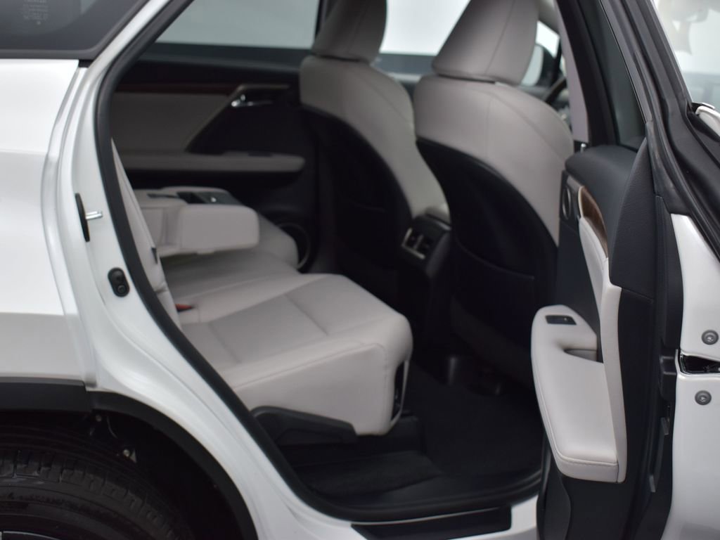 Certified 2022 Lexus RX 350L FWD w/ Premium Package image 10