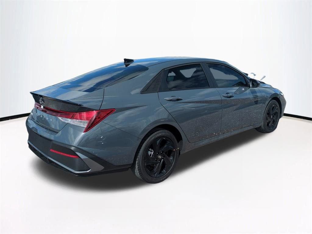 New 2026 Hyundai Elantra Sport image 5