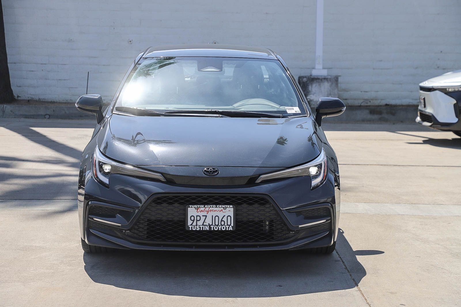 Certified 2025 Toyota Corolla SE FWD image 2