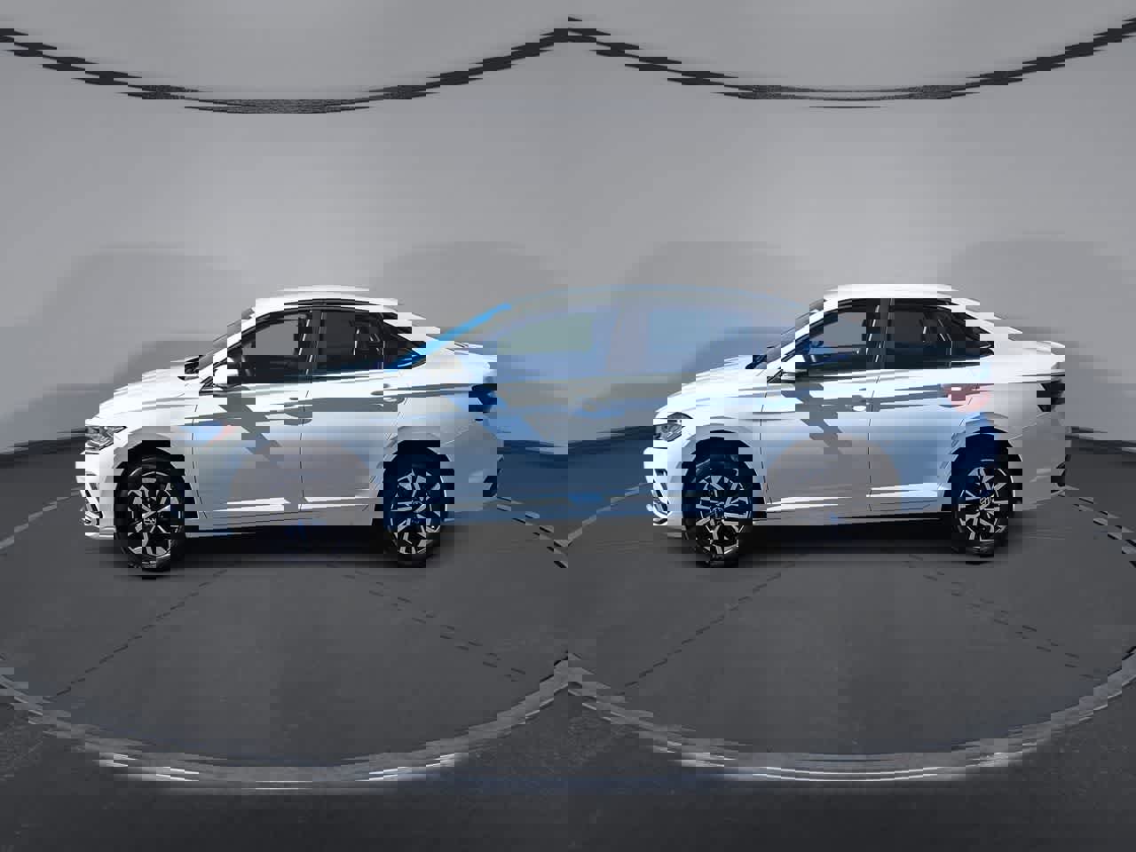 Used 2025 Volkswagen Jetta S image 5