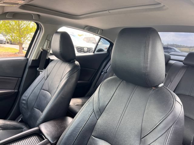 Used 2017 MAZDA MAZDA3 Grand Touring w/ Premium Equipment Package FWD image 14
