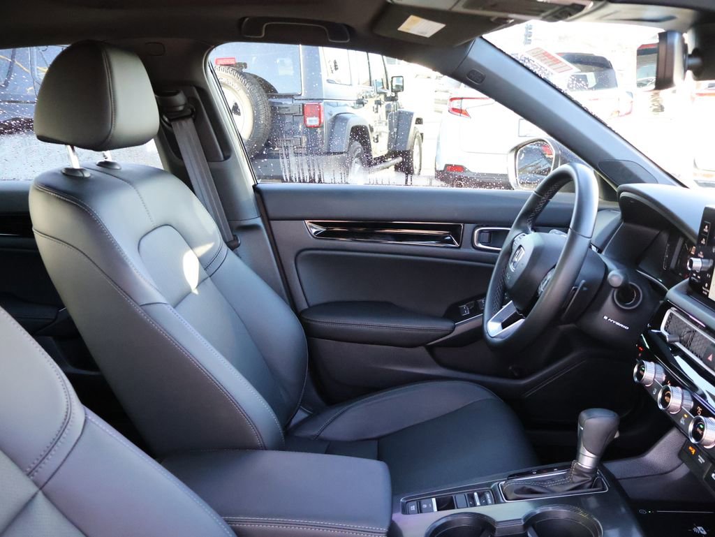 Certified 2025 Honda Civic Sport Touring image 8