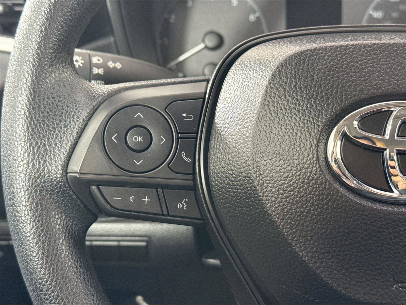 Certified 2025 Toyota Corolla LE image 17