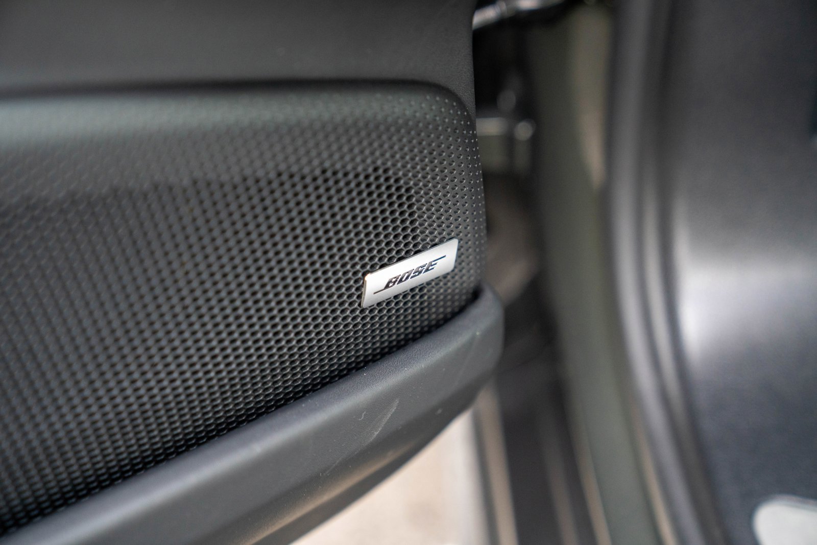 Certified 2025 Porsche Panamera image 11