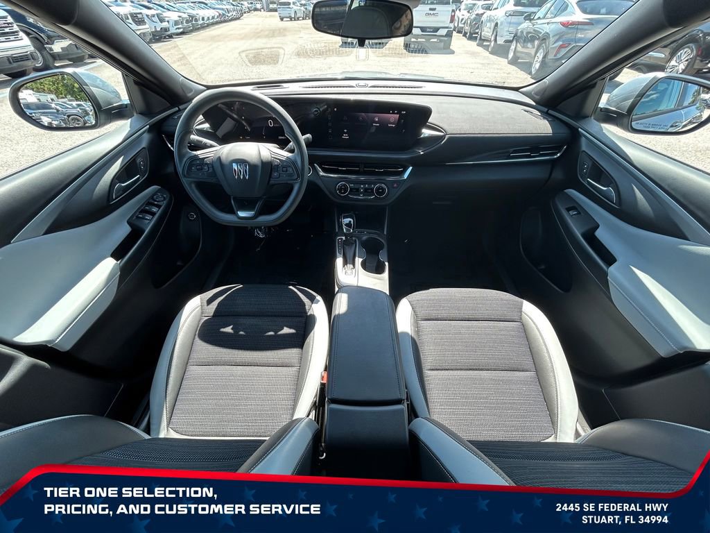 Used 2025 Buick Envista Sport Touring w/ Convenience II Package FWD image 14