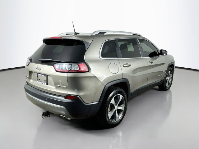 Used 2019 Jeep Cherokee Limited AWD/4WD image 7