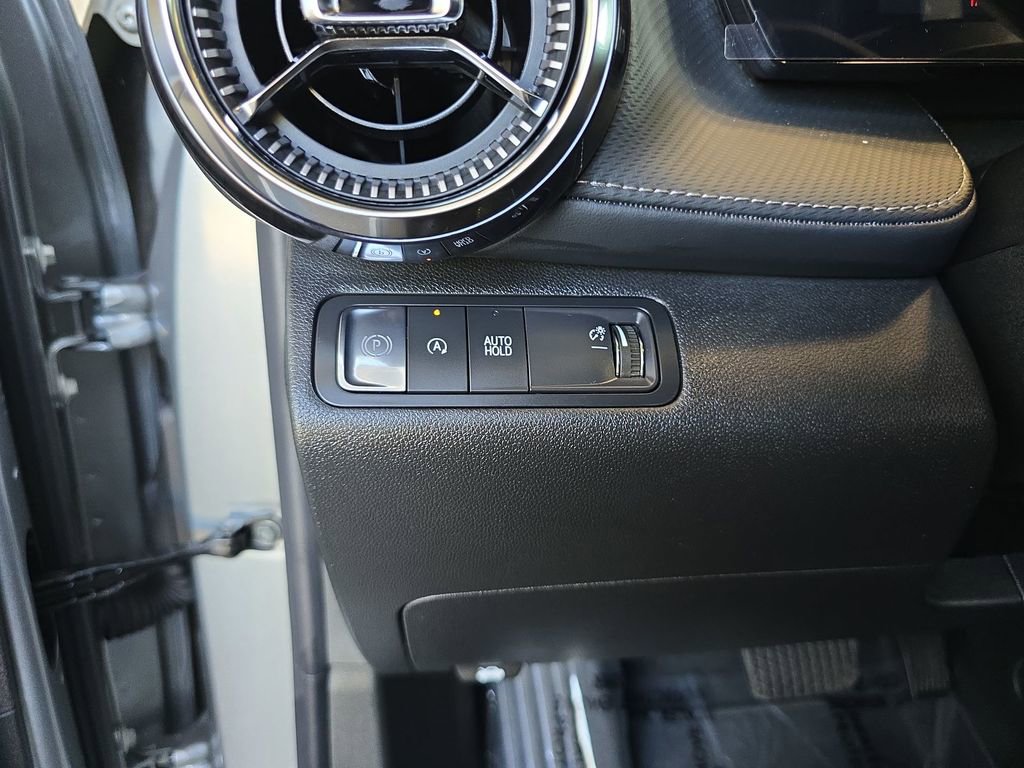 New 2025 Chevrolet Equinox LT image 19