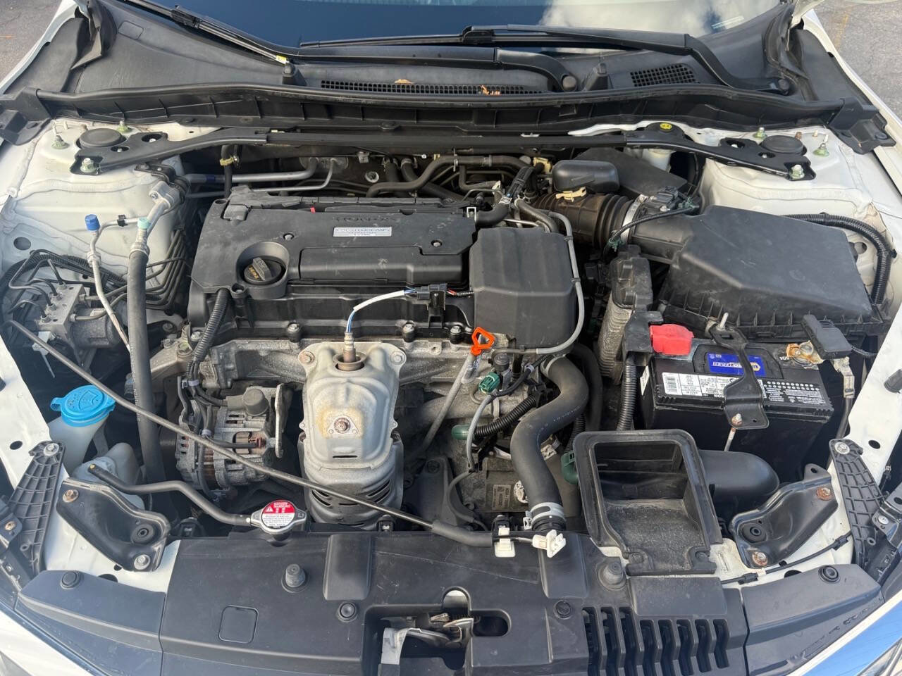 Used 2017 Honda Accord Sport image 11