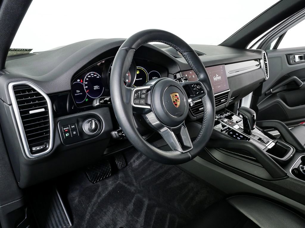 Certified 2023 Porsche Cayenne AWD/4WD image 4
