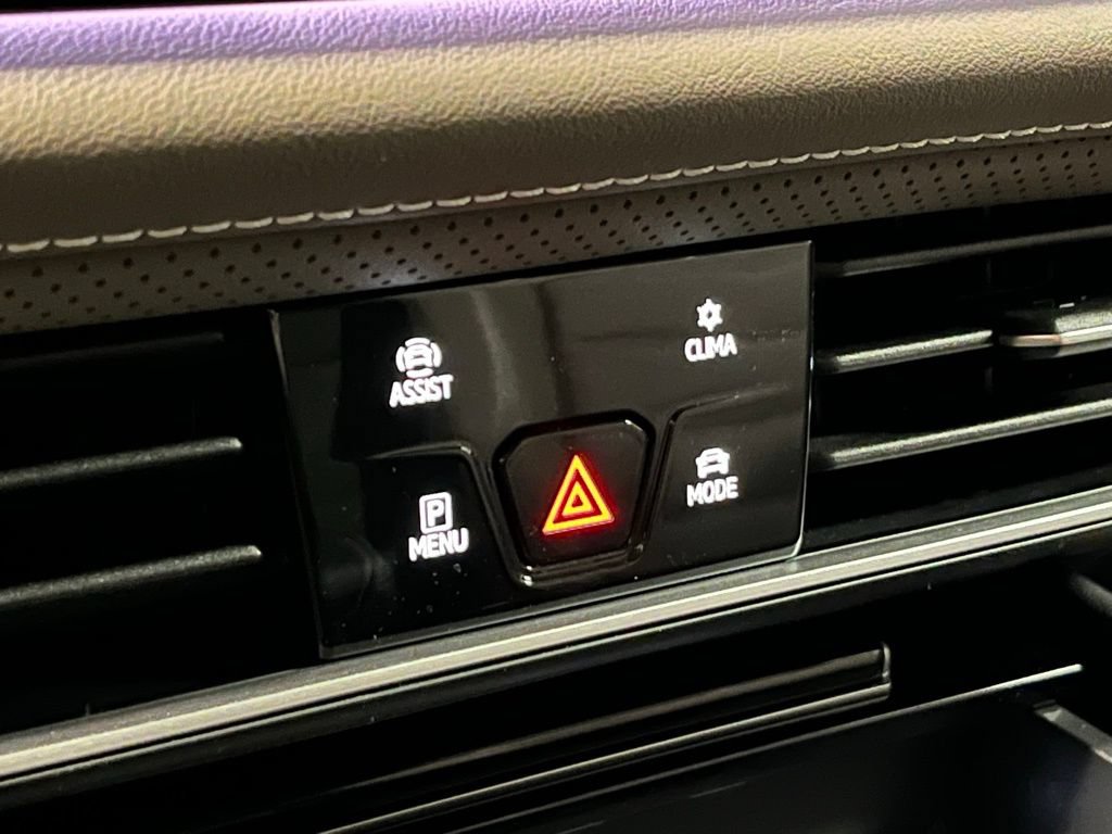 New 2026 Volkswagen Atlas SEL AWD/4WD image 11